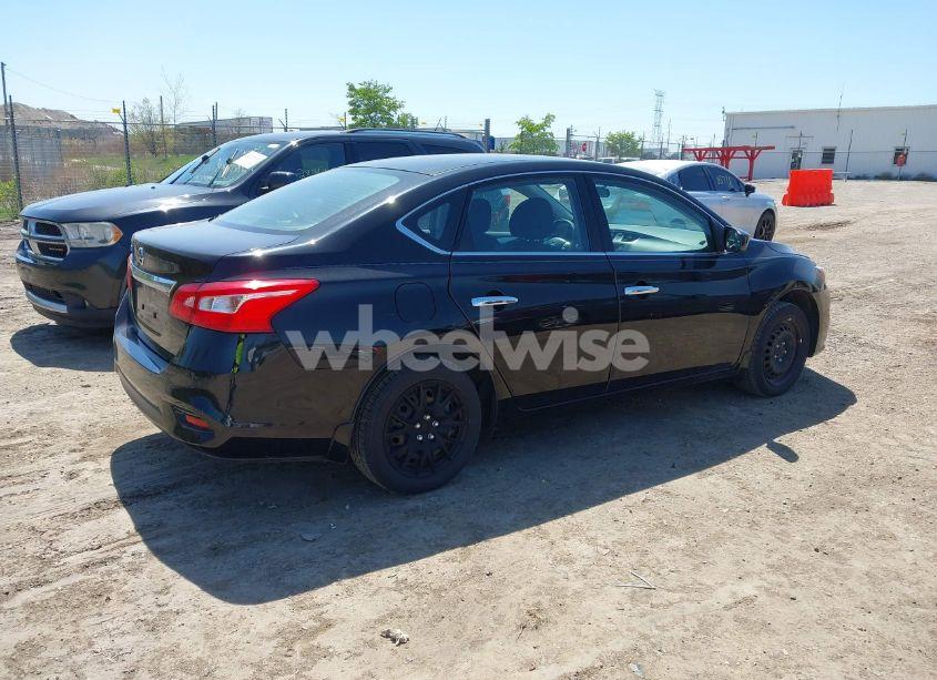 Photo 4 of 2016 Nissan Sentra S (VIN 3N1AB7APXGY329083)