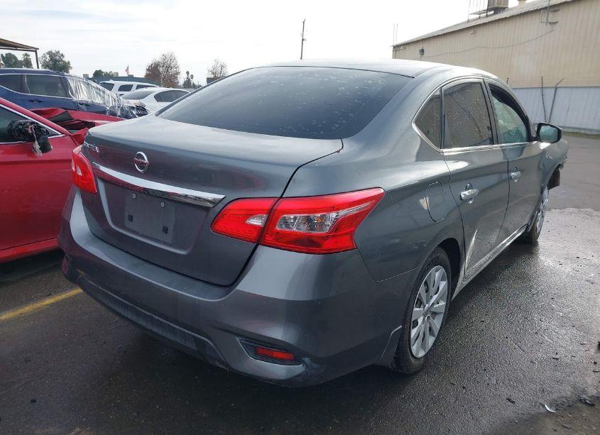 Photo 4 of 2016 Nissan Sentra S (VIN 3N1AB7APXGY335577)