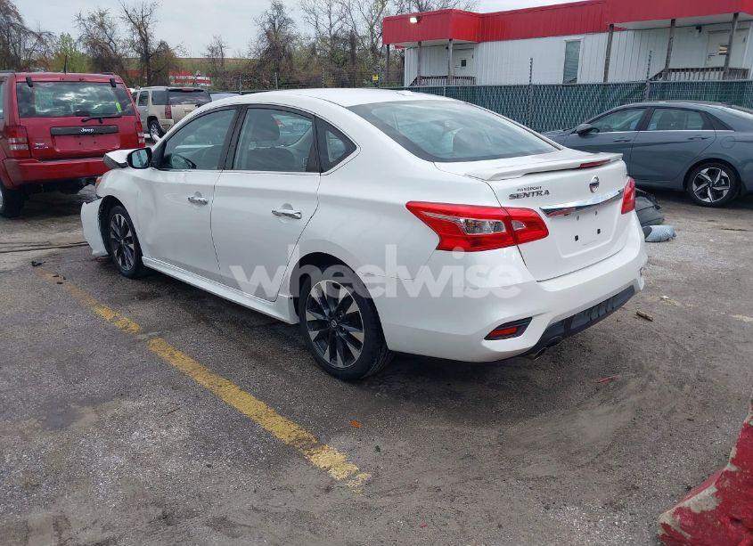 Photo 3 of 2016 Nissan Sentra SR (VIN 3N1AB7APXGY336471)