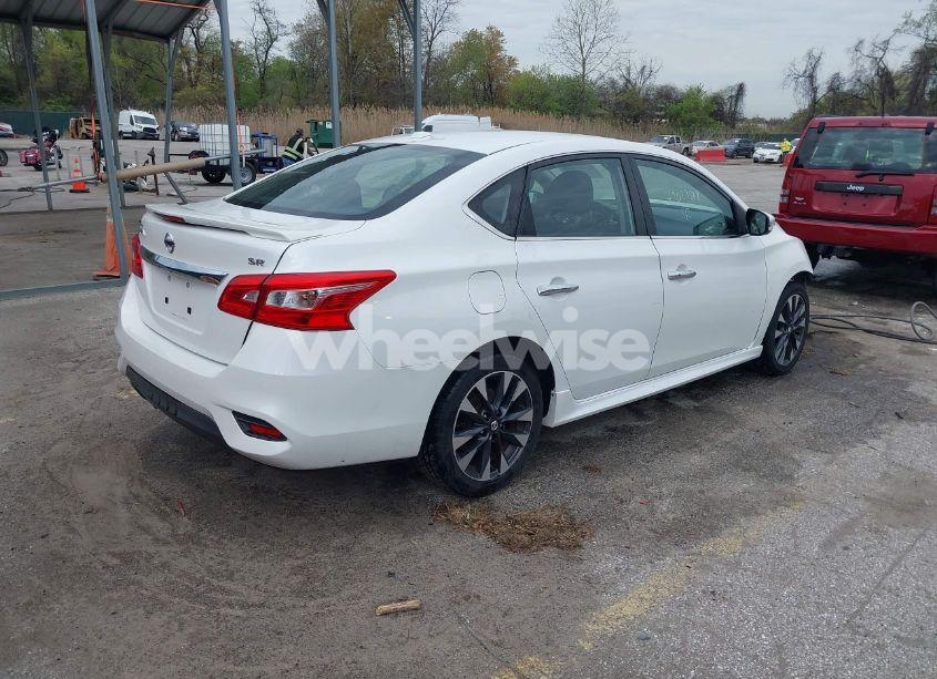 Photo 4 of 2016 Nissan Sentra SR (VIN 3N1AB7APXGY336471)