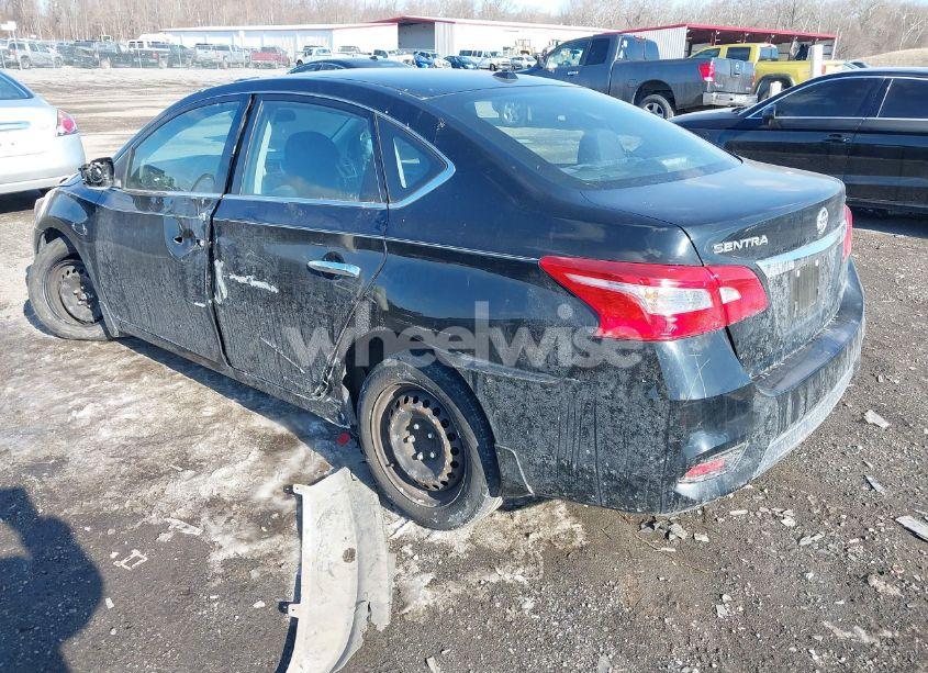 Photo 3 of 2017 Nissan Sentra SV (VIN 3N1AB7APXHL640933)