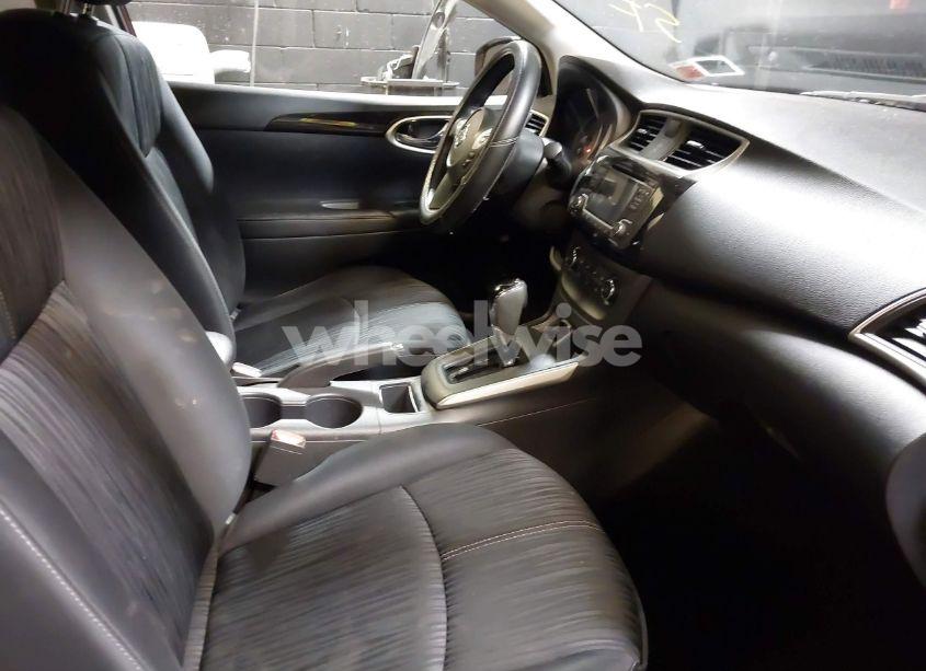 Photo 5 of 2017 Nissan Sentra SV (VIN 3N1AB7APXHL645856)