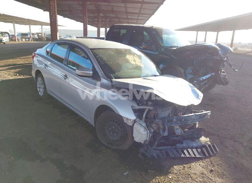 2017 Nissan Sentra SV (VIN 3N1AB7APXHL680882) main photo