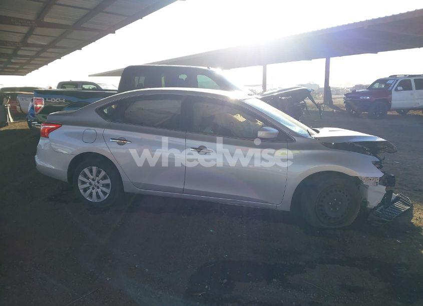 Photo 13 of 2017 Nissan Sentra SV (VIN 3N1AB7APXHL680882)