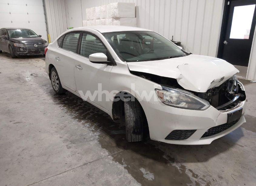 2017 Nissan Sentra SV (VIN 3N1AB7APXHL710446) main photo