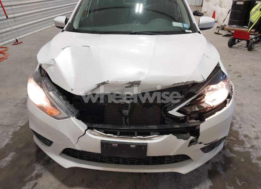 Photo 6 of 2017 Nissan Sentra SV (VIN 3N1AB7APXHL710446)