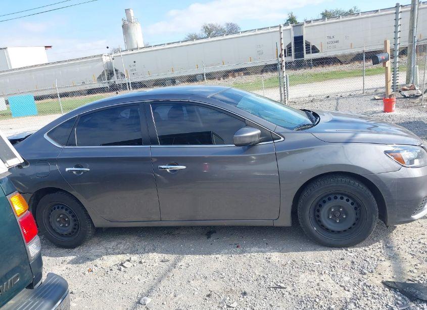 Photo 13 of 2017 Nissan Sentra S (VIN 3N1AB7APXHY220057)