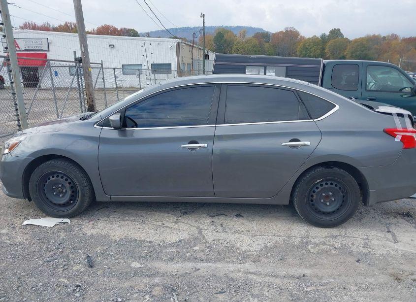 Photo 14 of 2017 Nissan Sentra S (VIN 3N1AB7APXHY220057)