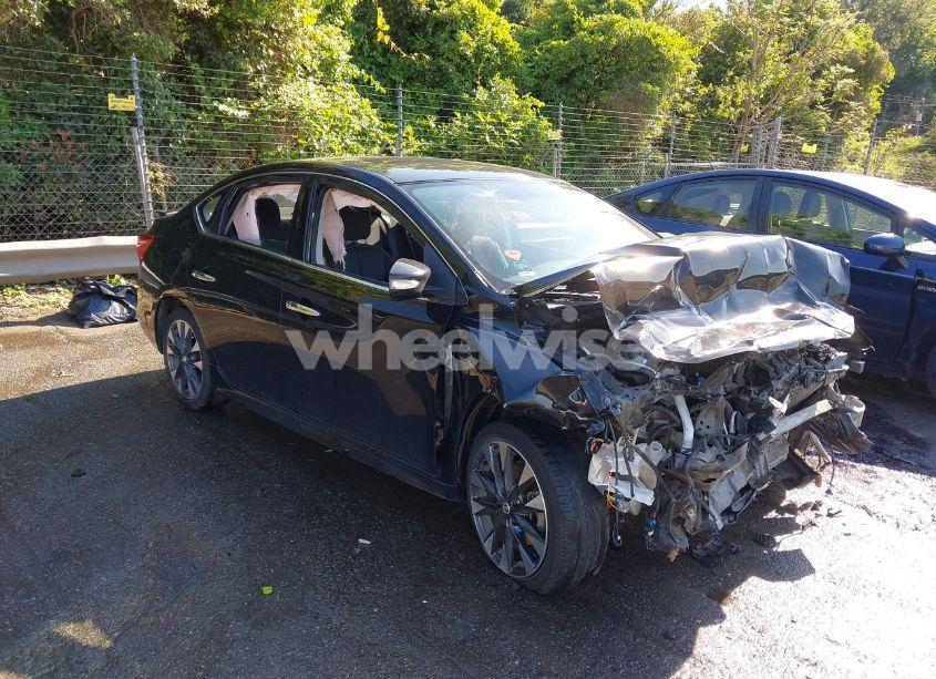 2017 Nissan Sentra SR (VIN 3N1AB7APXHY234329) main photo