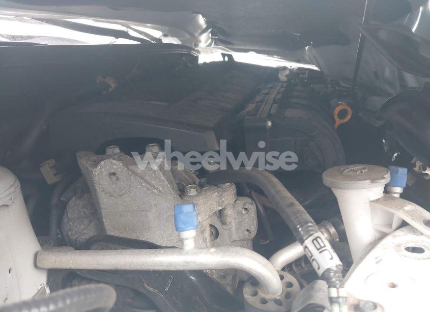 Photo 10 of 2017 Nissan Sentra S (VIN 3N1AB7APXHY234542)