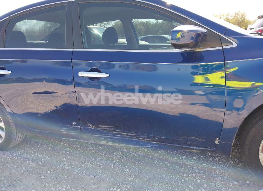 Photo 6 of 2017 Nissan Sentra S (VIN 3N1AB7APXHY236422)