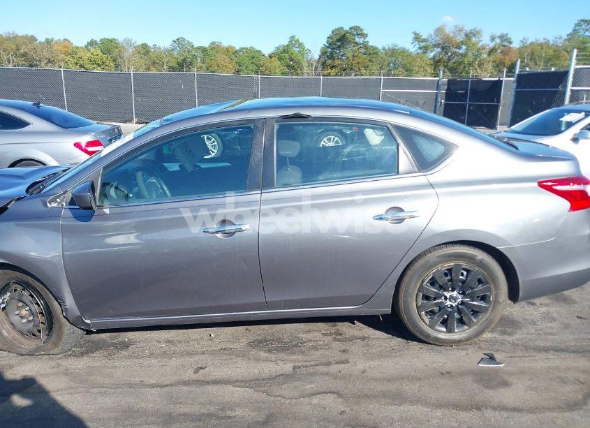 Photo 14 of 2017 Nissan Sentra S (VIN 3N1AB7APXHY268898)