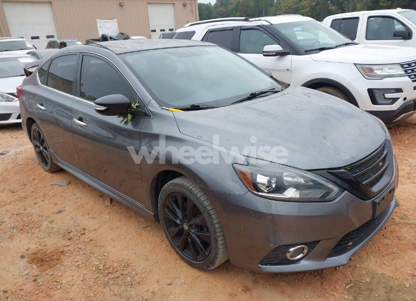 2017 Nissan Sentra SR (VIN 3N1AB7APXHY289122) main photo