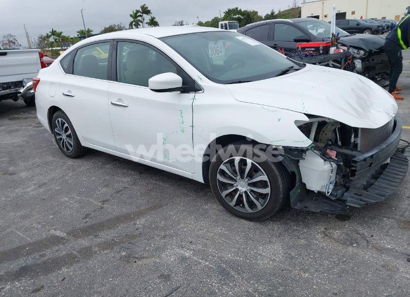 2017 Nissan Sentra S (VIN 3N1AB7APXHY291808) main photo