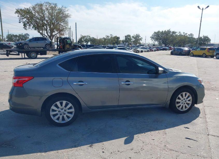 Photo 13 of 2017 Nissan Sentra SV (VIN 3N1AB7APXHY299861)