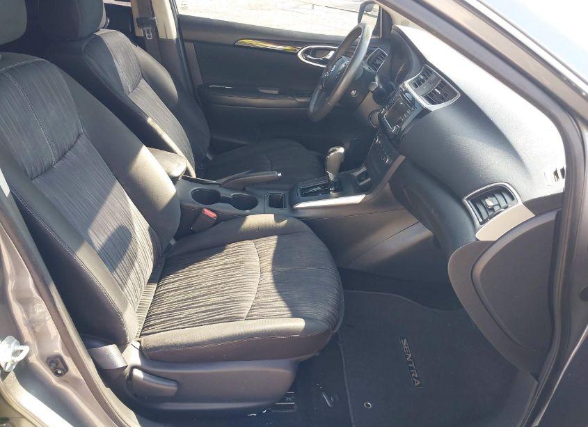 Photo 5 of 2017 Nissan Sentra SV (VIN 3N1AB7APXHY299861)