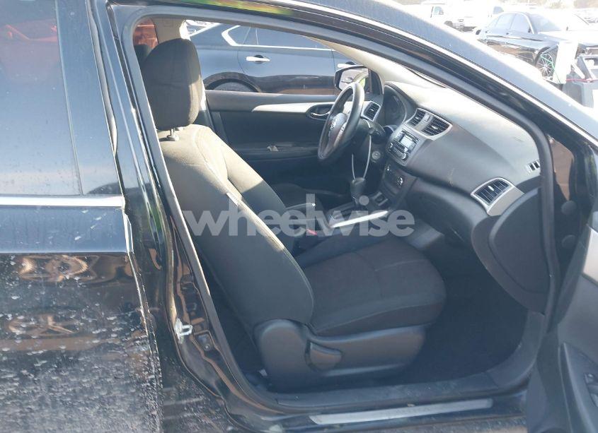 Photo 5 of 2017 Nissan Sentra S (VIN 3N1AB7APXHY303696)