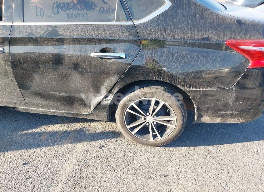 Photo 6 of 2017 Nissan Sentra S (VIN 3N1AB7APXHY303696)