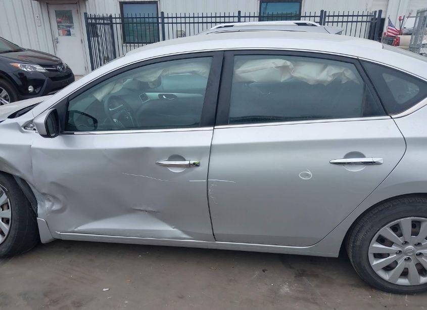 Photo 15 of 2017 Nissan Sentra S (VIN 3N1AB7APXHY329392)