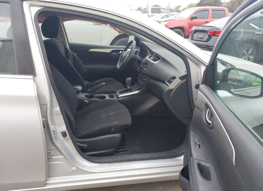 Photo 5 of 2017 Nissan Sentra S (VIN 3N1AB7APXHY329392)