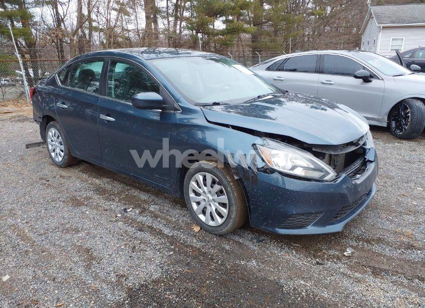 2017 Nissan Sentra SV (VIN 3N1AB7APXHY348301) main photo