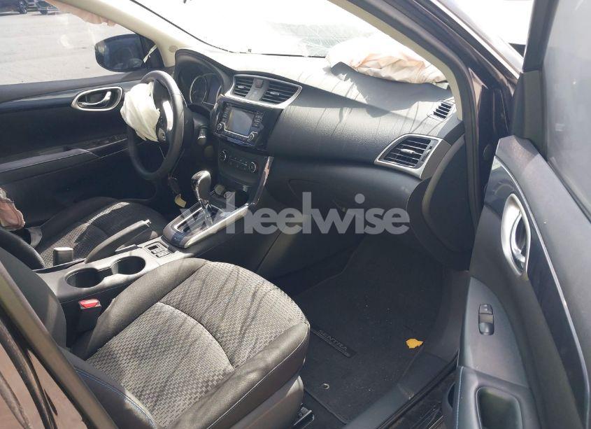 Photo 5 of 2017 Nissan Sentra SR (VIN 3N1AB7APXHY360609)