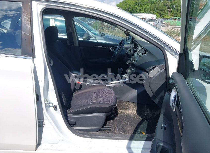 Photo 5 of 2017 Nissan Sentra SV (VIN 3N1AB7APXHY363512)