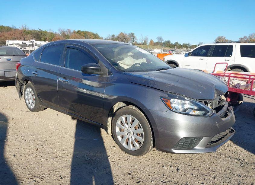 2017 Nissan Sentra S (VIN 3N1AB7APXHY364465) main photo