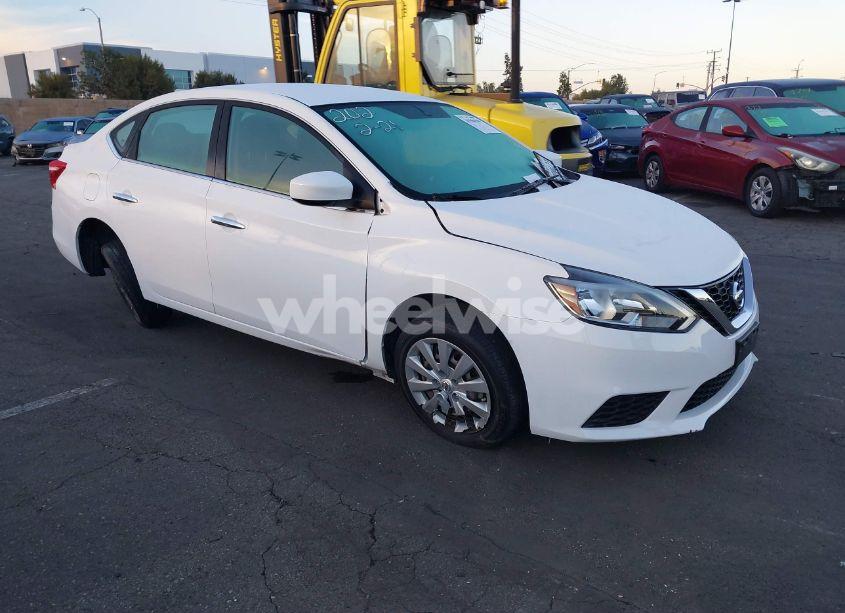 2017 Nissan Sentra S (VIN 3N1AB7APXHY366734) main photo