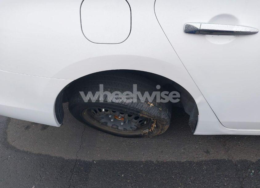 Photo 12 of 2017 Nissan Sentra S (VIN 3N1AB7APXHY366734)