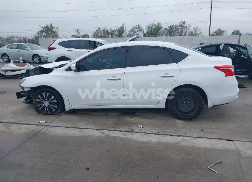 Photo 14 of 2017 Nissan Sentra S (VIN 3N1AB7APXHY371786)