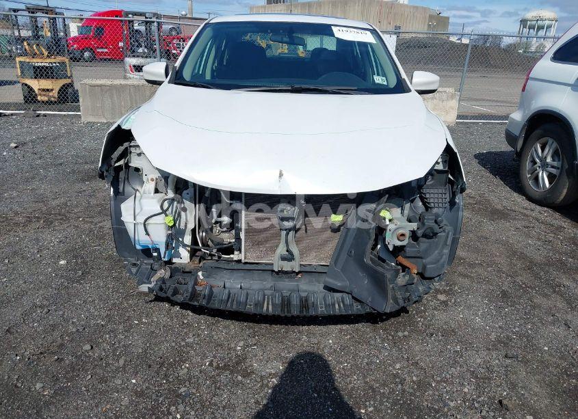 Photo 6 of 2017 Nissan Sentra SV (VIN 3N1AB7APXHY389480)