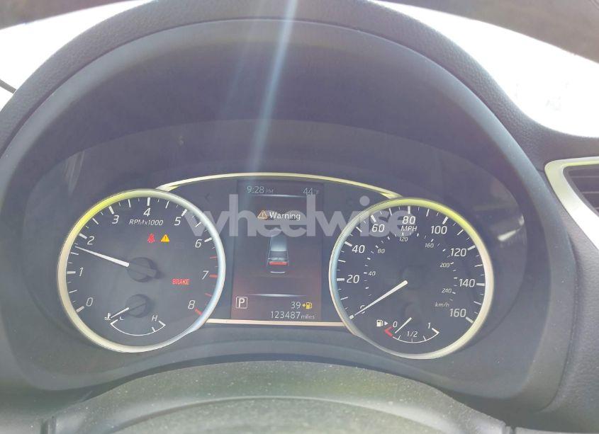 Photo 7 of 2017 Nissan Sentra SV (VIN 3N1AB7APXHY389480)