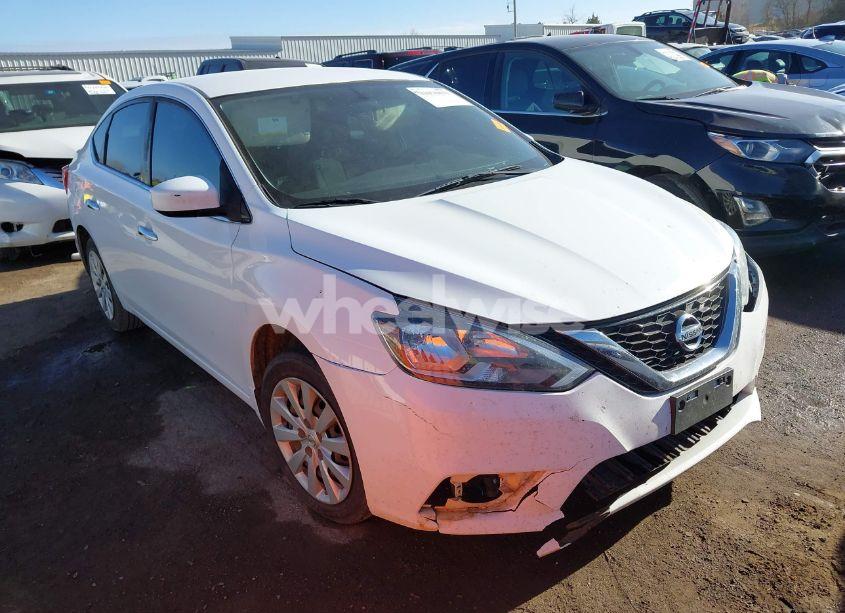 2017 Nissan Sentra S (VIN 3N1AB7APXHY400395) main photo