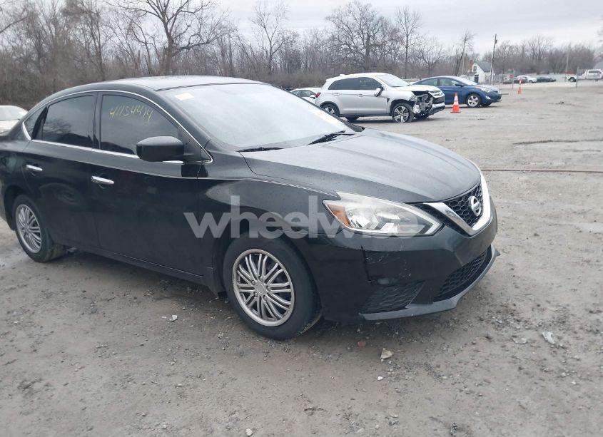 2017 Nissan Sentra SV (VIN 3N1AB7APXHY404236) main photo