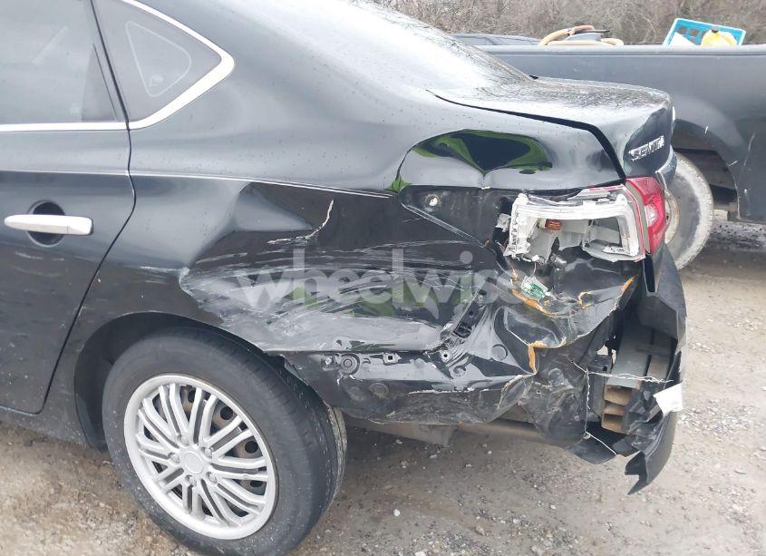 Photo 6 of 2017 Nissan Sentra SV (VIN 3N1AB7APXHY404236)