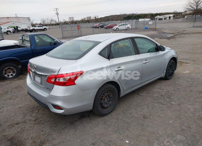 Photo 4 of 2017 Nissan Sentra SV (VIN 3N1AB7APXHY411140)