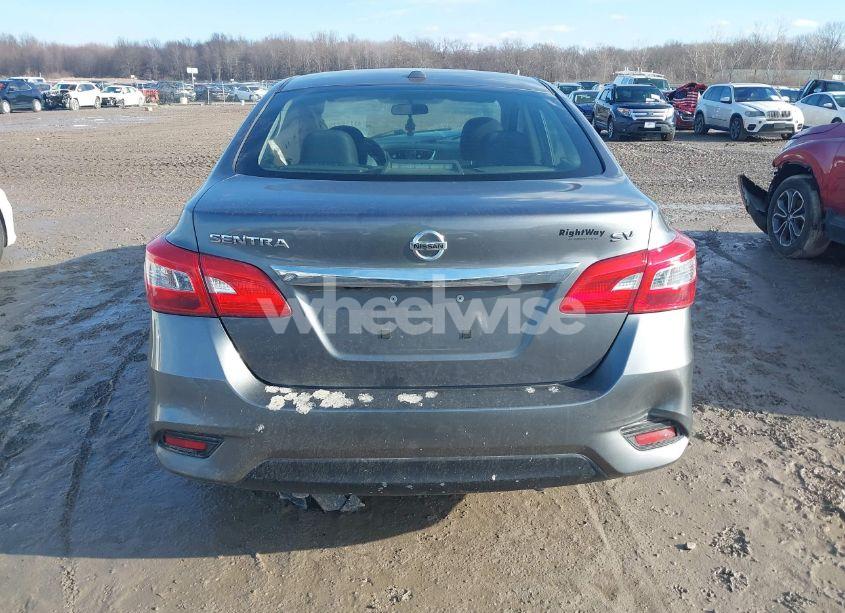 Photo 17 of 2018 Nissan Sentra SV (VIN 3N1AB7APXJL618730)