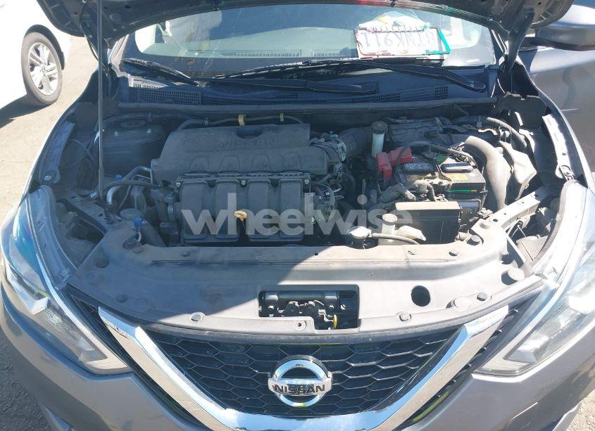Photo 10 of 2018 Nissan Sentra SV (VIN 3N1AB7APXJL626827)