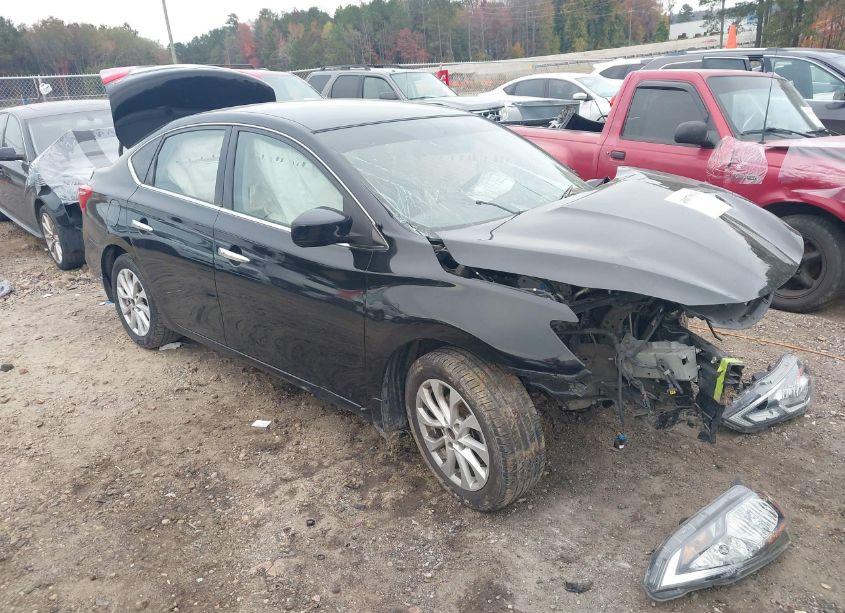 2018 Nissan Sentra SV (VIN 3N1AB7APXJL635527) main photo