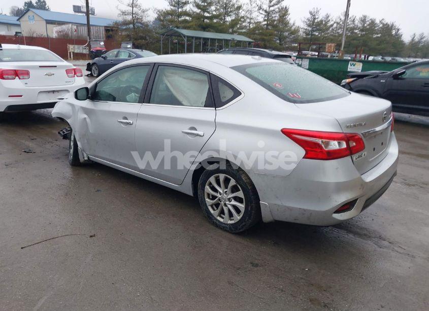 Photo 3 of 2018 Nissan Sentra SV (VIN 3N1AB7APXJL636841)