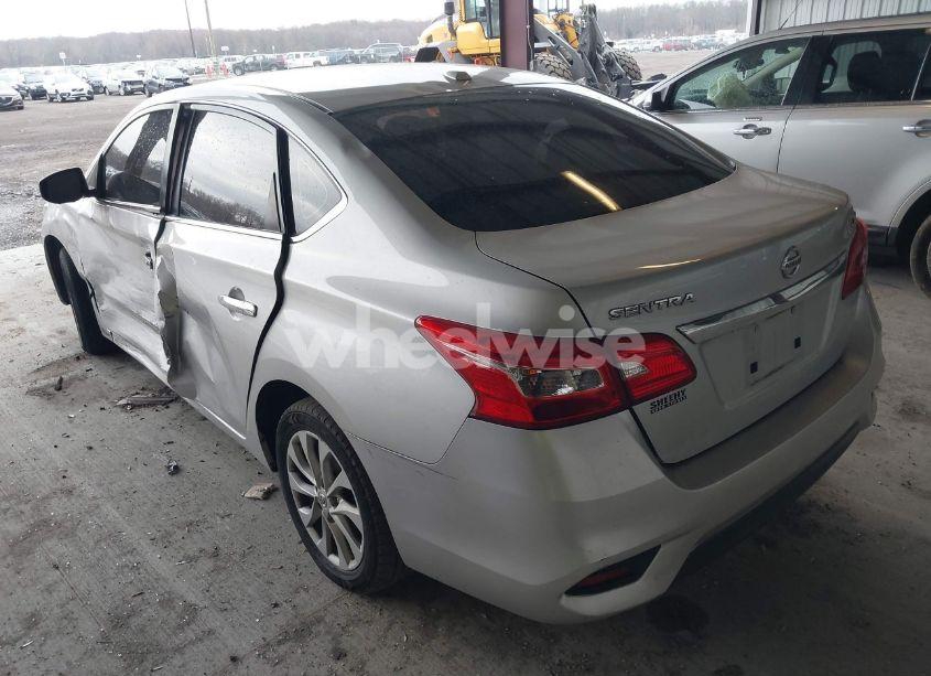 Photo 3 of 2018 Nissan Sentra SV (VIN 3N1AB7APXJL642798)