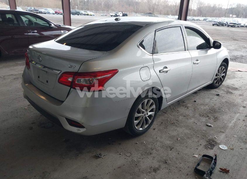 Photo 4 of 2018 Nissan Sentra SV (VIN 3N1AB7APXJL642798)