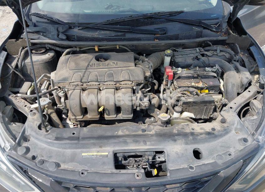 Photo 10 of 2018 Nissan Sentra SV (VIN 3N1AB7APXJL656572)