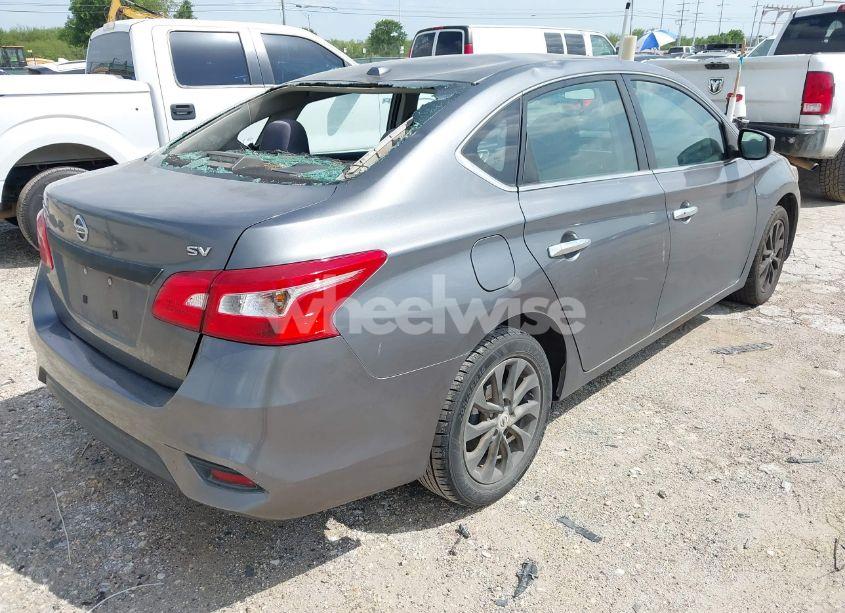 Photo 4 of 2018 Nissan Sentra SV (VIN 3N1AB7APXJL656572)