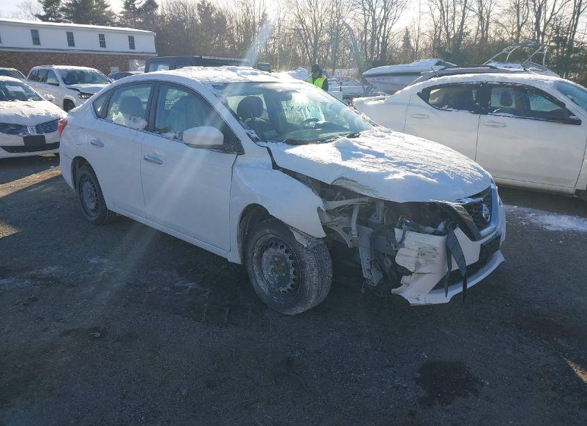 2018 Nissan Sentra S (VIN 3N1AB7APXJY204995) main photo