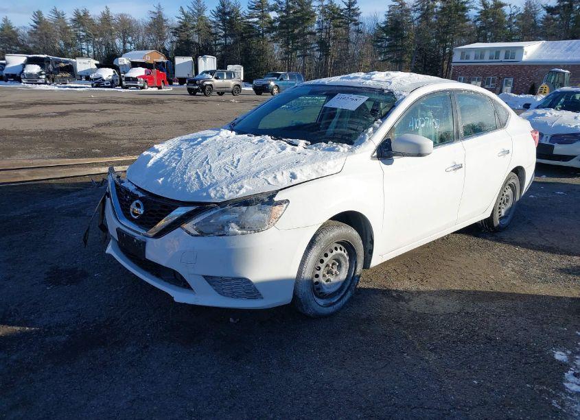 Photo 2 of 2018 Nissan Sentra S (VIN 3N1AB7APXJY204995)