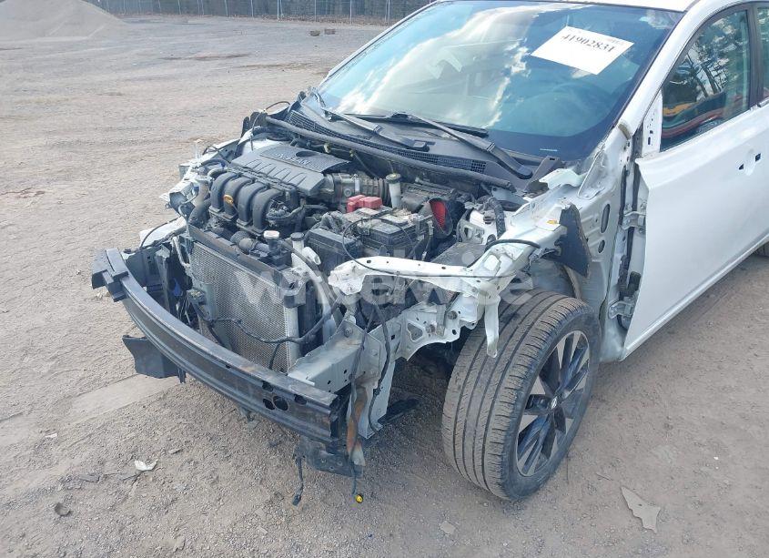 Photo 14 of 2018 Nissan Sentra SR (VIN 3N1AB7APXJY211638)