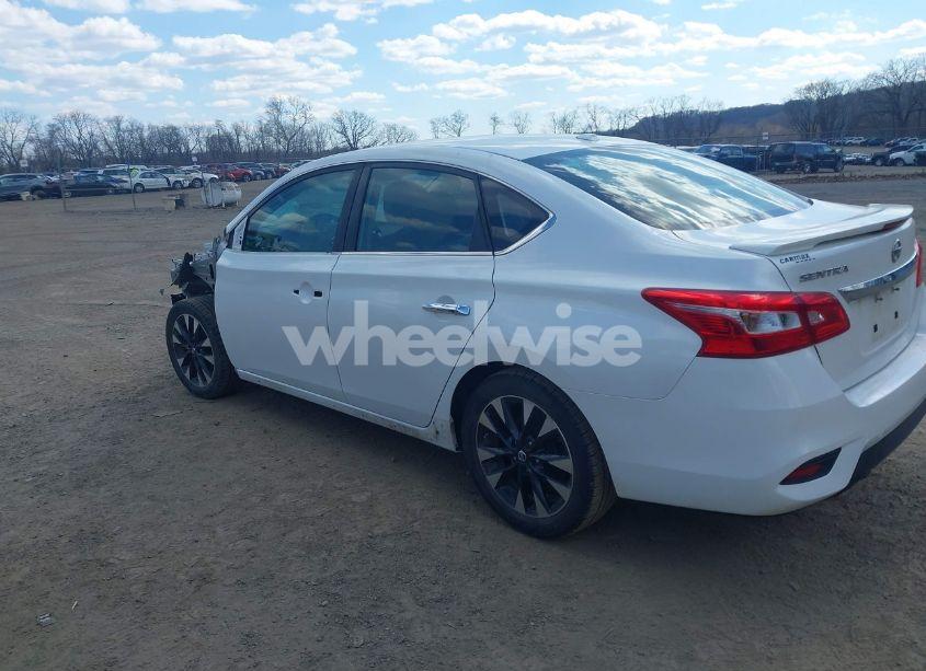 Photo 3 of 2018 Nissan Sentra SR (VIN 3N1AB7APXJY211638)
