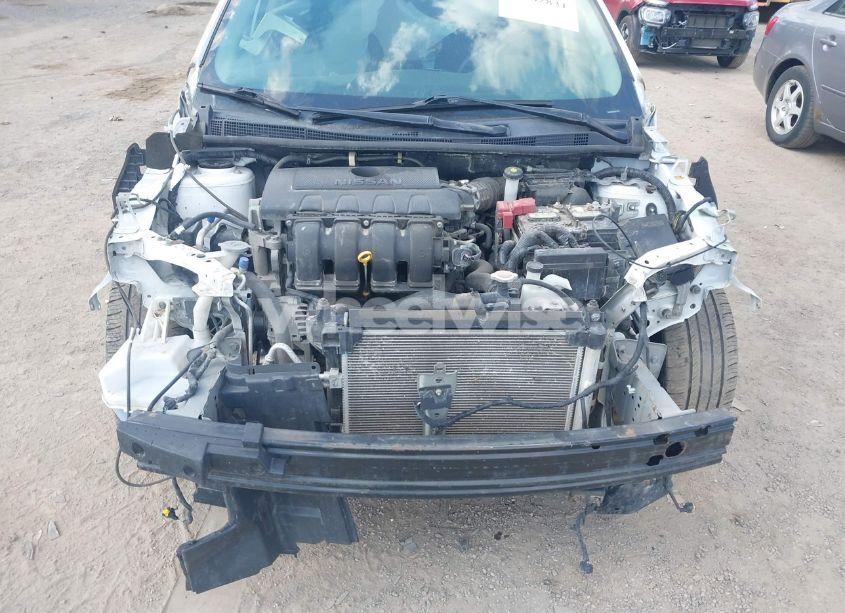 Photo 6 of 2018 Nissan Sentra SR (VIN 3N1AB7APXJY211638)